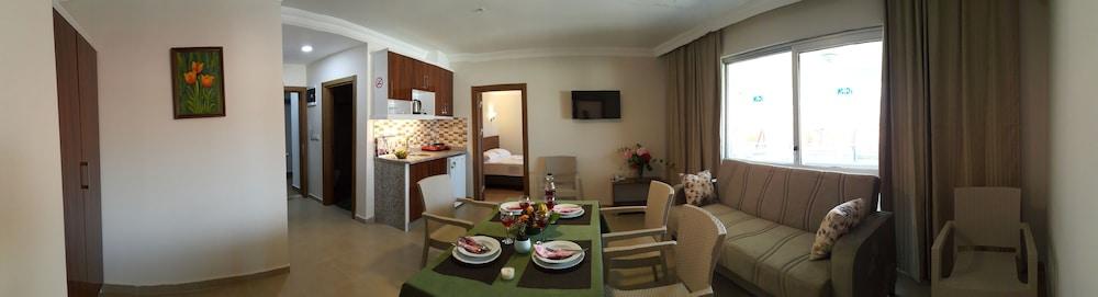 Midi Suites & Hotels Alanya Esterno foto