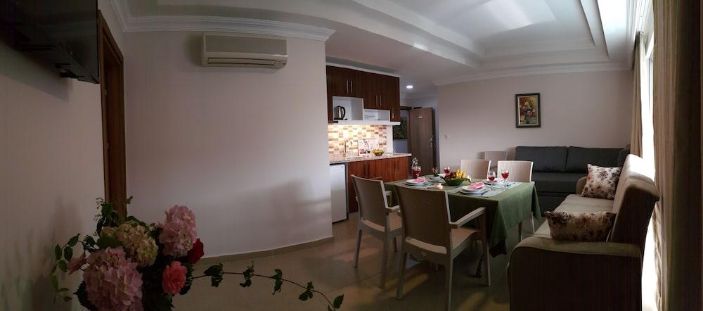 Midi Suites & Hotels Alanya Esterno foto